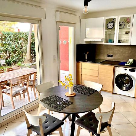 Beachside Apartment With Pool & Garden In Juan Les Pins Antibes Eksteriør bilde