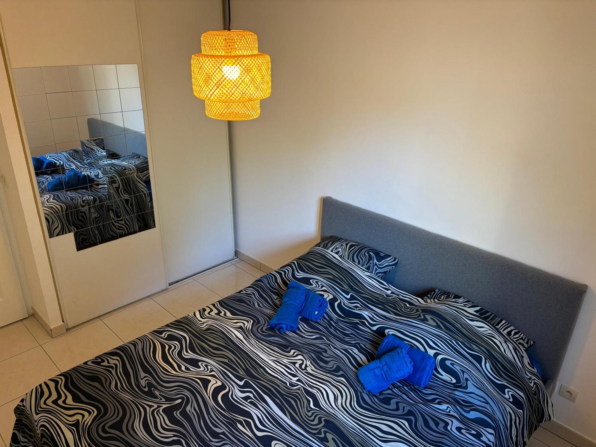 Beachside Apartment With Pool & Garden In Juan Les Pins Antibes Eksteriør bilde