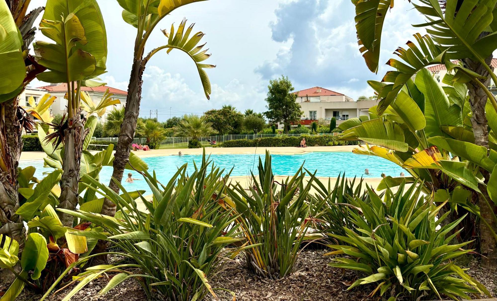 Beachside Apartment With Pool & Garden In Juan Les Pins Antibes Eksteriør bilde